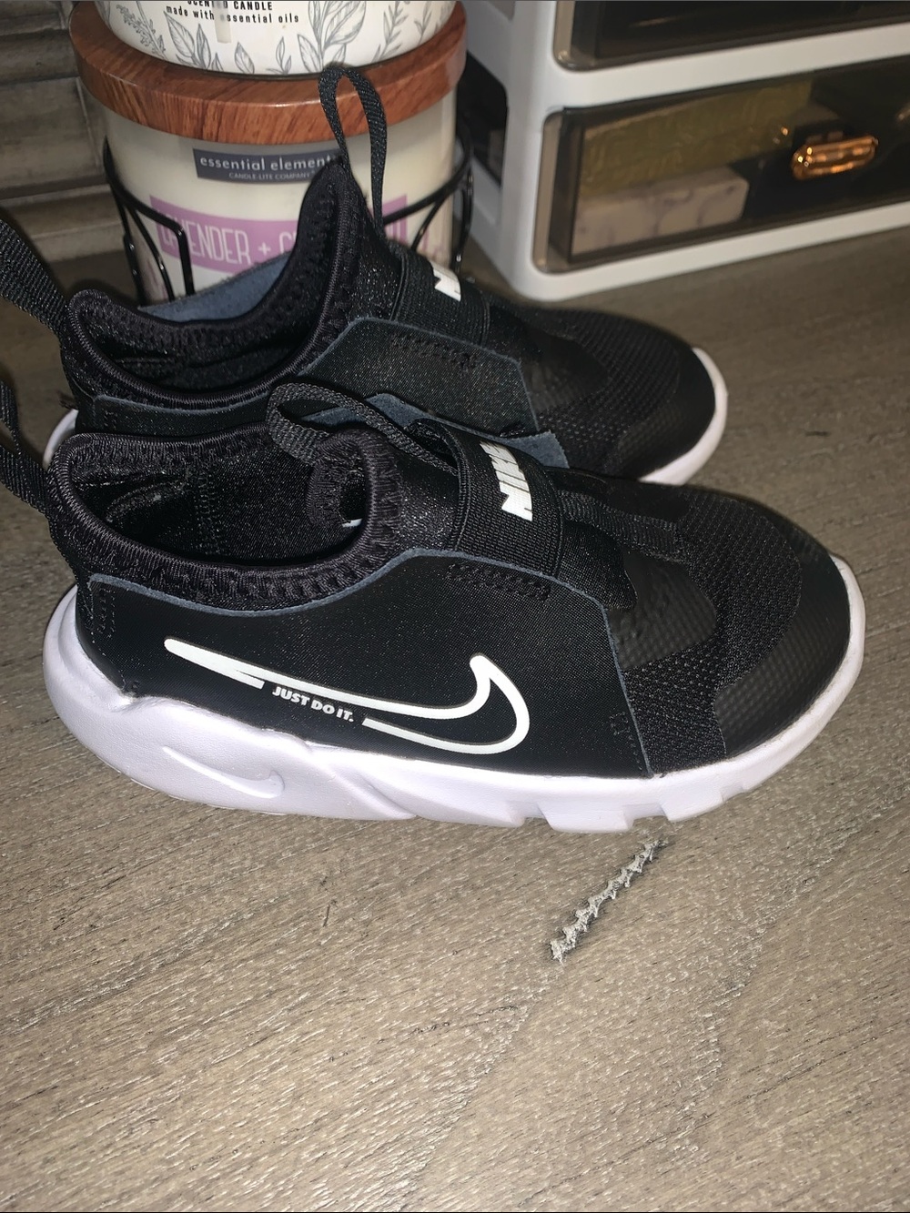 Nike Black & White Kids Slip-On Sneakers 10C